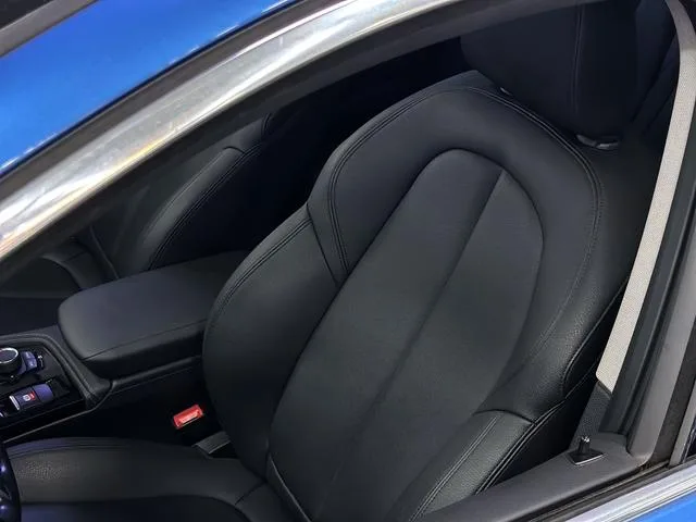 BMW 1 Series 2018 118i Sporty interior photo 17 BMW 1 Series 2018 118i Sporty interior photo 17