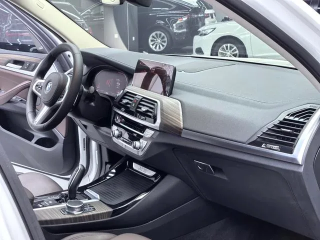 BMW X3 2020 xDrive28i M Ensemble de sport intérieur photo 13 BMW X3 2020 xDrive28i M Ensemble de sport intérieur photo 13