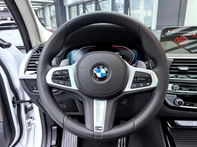 BMW X3 2020 xDrive28i M Ensemble de sport intérieur photo 15 BMW X3 2020 xDrive28i M Ensemble de sport intérieur photo 15