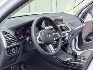 BMW X3 2020 xDrive28i M Ensemble de sport intérieur photo 16 BMW X3 2020 xDrive28i M Ensemble de sport intérieur photo 16