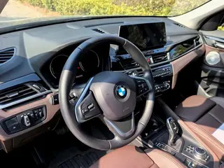 BMW X1 2020 sDrive20Li Estilo de moda exterior foto 4 BMW X1 2020 sDrive20Li Estilo de moda exterior foto 4