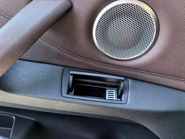 BMW X1 2020 sDrive20Li Estilo de moda interior foto 11 BMW X1 2020 sDrive20Li Estilo de moda interior foto 11