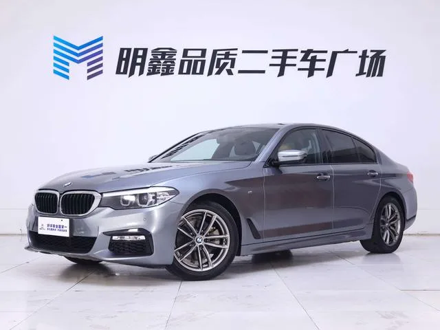 BMW 5 Series 2018 525i M Sports suit exterior photo 3 BMW 5 Series 2018 525i M Sports suit exterior photo 3