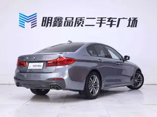 BMW 5 Series 2018 525i M Sports suit exterior photo 8 BMW 5 Series 2018 525i M Sports suit exterior photo 8