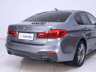 BMW 5 Series 2018 525i M Sports suit exterior photo 9 BMW 5 Series 2018 525i M Sports suit exterior photo 9