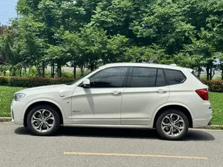 BMW X3 2016 xDrive20i M Sporty exterior photo 4 BMW X3 2016 xDrive20i M Sporty exterior photo 4