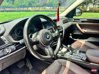 BMW X3 2016 xDrive20i M Sporty interior photo 6 BMW X3 2016 xDrive20i M Sporty interior photo 6