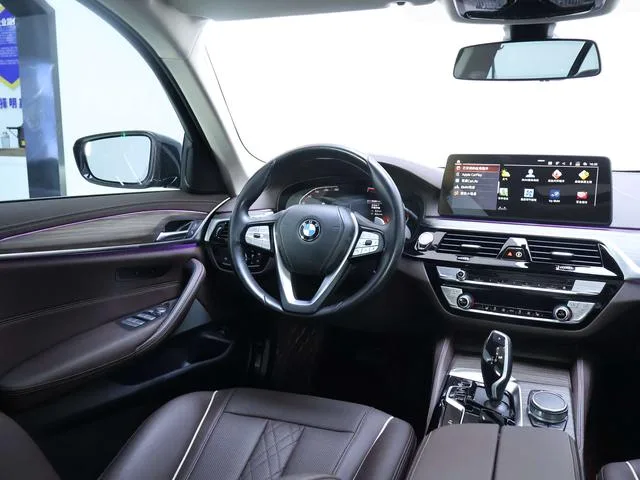 BMW 5 Series 2021 530Li Leading Type Luxury Set interior photo 14 BMW 5 Series 2021 530Li Leading Type Luxury Set interior photo 14