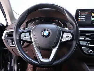 BMW 5 Series 2021 530Li Leading Type Luxury Set interior photo 16 BMW 5 Series 2021 530Li Leading Type Luxury Set interior photo 16