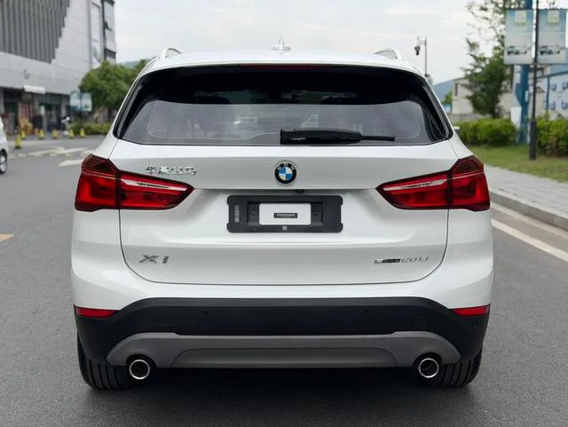 BMW X1 2018 sDrive20Li Leading Type interior photo 12 BMW X1 2018 sDrive20Li Leading Type interior photo 12
