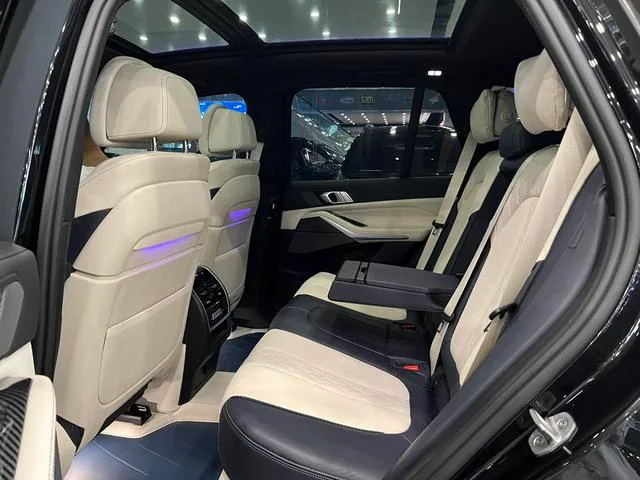 BMW X5 2021 xDrive40i Premium Class M Sports suit interior photo 6 BMW X5 2021 xDrive40i Premium Class M Sports suit interior photo 6