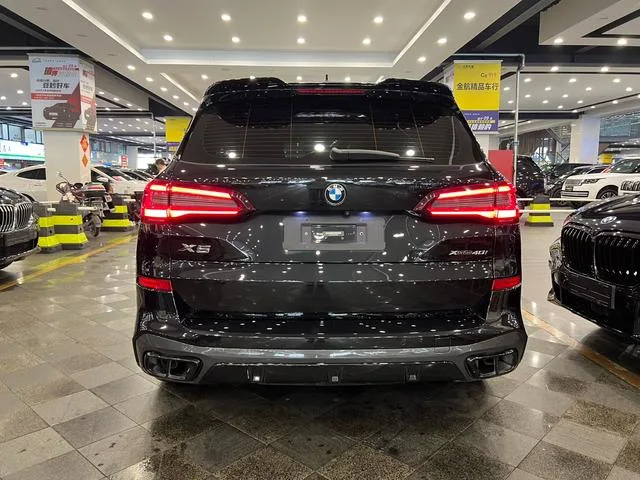 BMW X5 2021 xDrive40i Premium Class M Sports suit interior photo 9 BMW X5 2021 xDrive40i Premium Class M Sports suit interior photo 9