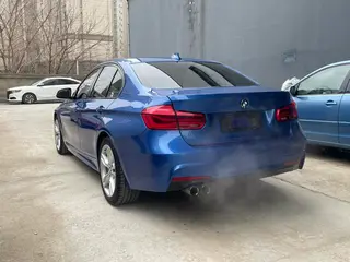 BMW 3 Series 2018 320i M Ensemble de sport extérieur photo 4 BMW 3 Series 2018 320i M Ensemble de sport extérieur photo 4