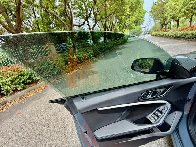 BMW 2 Series 2021 225i Coupé de cuatro puertas M Conjunto deportivo interior foto 7 BMW 2 Series 2021 225i Coupé de cuatro puertas M Conjunto deportivo interior foto 7
