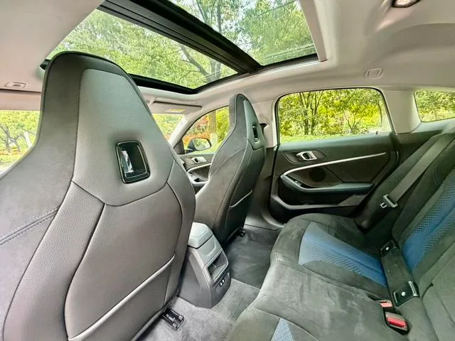 BMW 2 Series 2021 225i Coupé de cuatro puertas M Conjunto deportivo interior foto 8 BMW 2 Series 2021 225i Coupé de cuatro puertas M Conjunto deportivo interior foto 8