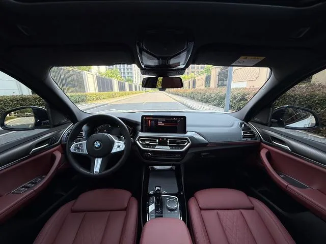 BMW X3 2022 Restyling xDrive30i Premium Class M Obsidian Night Suit interior photo 12 BMW X3 2022 Restyling xDrive30i Premium Class M Obsidian Night Suit interior photo 12