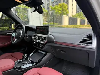 BMW X3 2022 Restyling xDrive30i Premium Class M Obsidian Night Suit interior photo 18 BMW X3 2022 Restyling xDrive30i Premium Class M Obsidian Night Suit interior photo 18