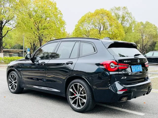 BMW X3 2022 xDrive30i Leading Type M Obsidian Night Suit interior photo 14 BMW X3 2022 xDrive30i Leading Type M Obsidian Night Suit interior photo 14