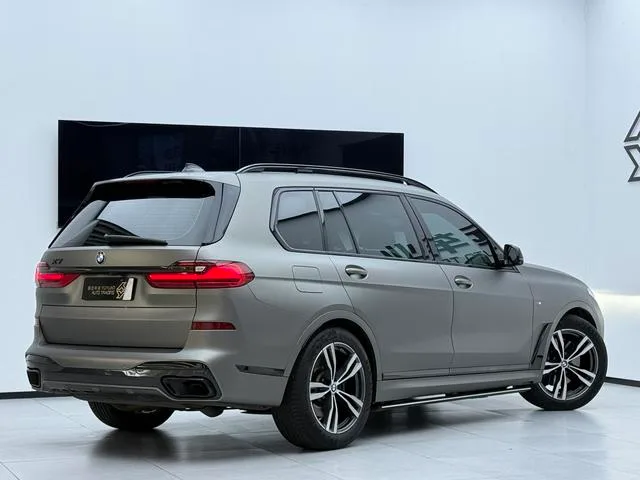BMW X7 2020 xDrive40i Tipo de lujo M Conjunto deportivo exterior foto 3 BMW X7 2020 xDrive40i Tipo de lujo M Conjunto deportivo exterior foto 3