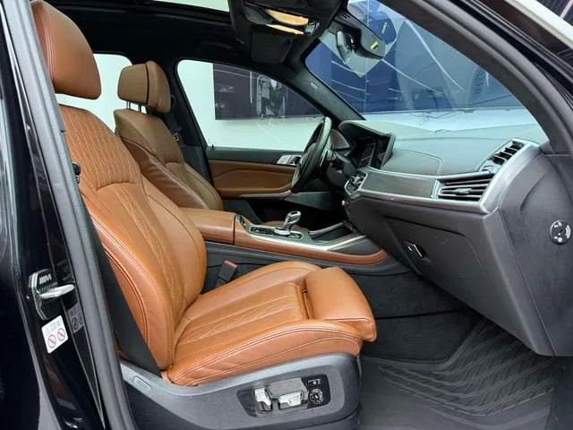 BMW X7 2020 xDrive40i Tipo de lujo M Conjunto deportivo interior foto 9 BMW X7 2020 xDrive40i Tipo de lujo M Conjunto deportivo interior foto 9