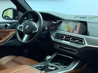 BMW X7 2020 xDrive40i Tipo de lujo M Conjunto deportivo interior foto 11 BMW X7 2020 xDrive40i Tipo de lujo M Conjunto deportivo interior foto 11
