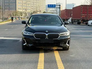 BMW 5 Series 2021 Reforma 530Li Tipo de lujo Traje de lujo exterior foto 2 BMW 5 Series 2021 Reforma 530Li Tipo de lujo Traje de lujo exterior foto 2