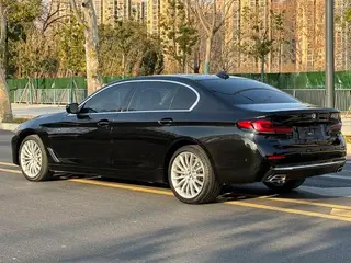 BMW 5 Series 2021 Reforma 530Li Tipo de lujo Traje de lujo interior foto 9 BMW 5 Series 2021 Reforma 530Li Tipo de lujo Traje de lujo interior foto 9