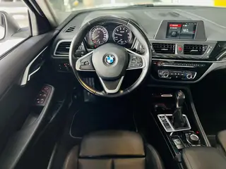 BMW 1 Series 2017 118i Sporty interior photo 12 BMW 1 Series 2017 118i Sporty interior photo 12