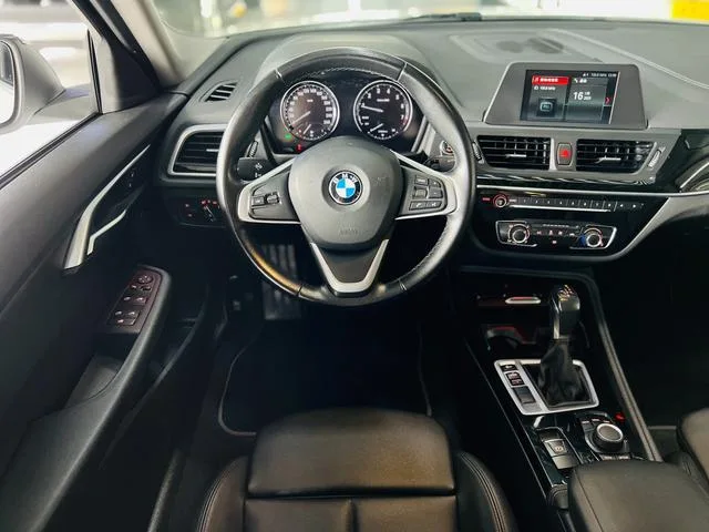 BMW 1 Series 2017 118i Sporty interior photo 12 BMW 1 Series 2017 118i Sporty interior photo 12