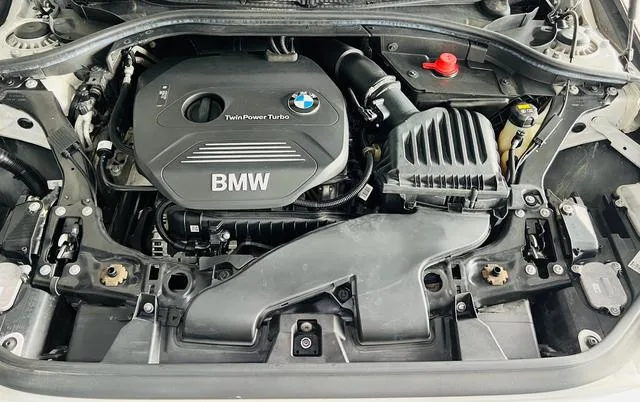 BMW 1 Series 2017 118i Sporty interior photo 19 BMW 1 Series 2017 118i Sporty interior photo 19