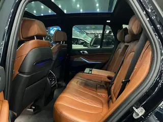 BMW X5 2020 xDrive40i Tipo de lujo M Conjunto deportivo interior foto 6 BMW X5 2020 xDrive40i Tipo de lujo M Conjunto deportivo interior foto 6