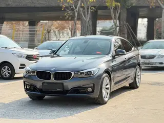BMW 3 Series GT 2019 320i Fashionable