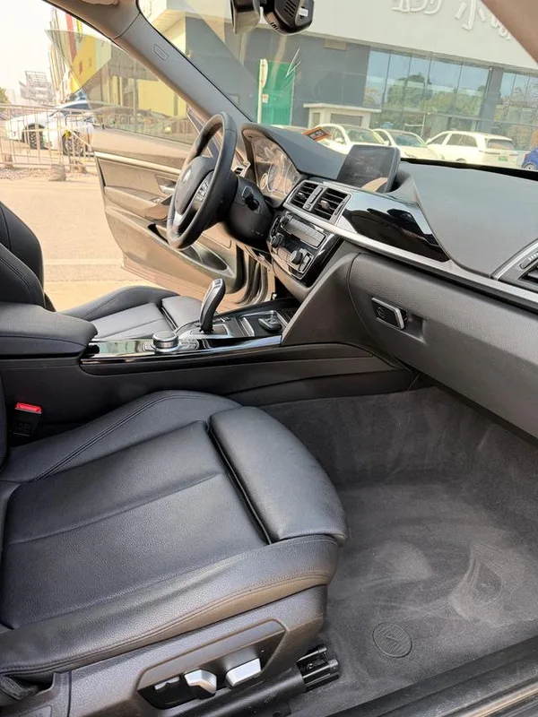 BMW 3 Series GT 2019 320i Fashionable exterior photo 4 BMW 3 Series GT 2019 320i Fashionable exterior photo 4