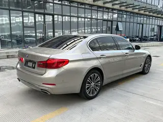 BMW 5 Series 2018 530Li Premium Class Luxury Set exterior photo 6 BMW 5 Series 2018 530Li Premium Class Luxury Set exterior photo 6