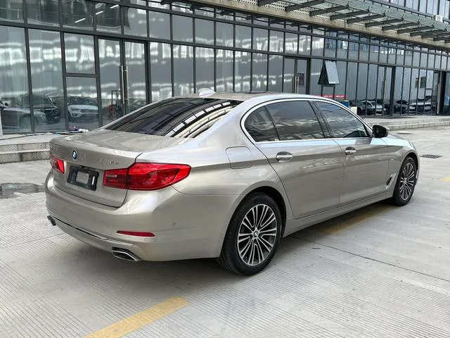 BMW 5 Series 2018 530Li Premium Class Luxury Set exterior photo 6 BMW 5 Series 2018 530Li Premium Class Luxury Set exterior photo 6