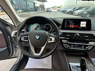 BMW 5 Series 2018 530Li Premium Class Luxury Set interior photo 12 BMW 5 Series 2018 530Li Premium Class Luxury Set interior photo 12