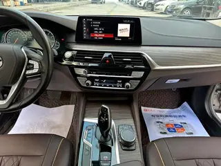 BMW 5 Series 2018 530Li Premium Class Luxury Set interior photo 16 BMW 5 Series 2018 530Li Premium Class Luxury Set interior photo 16