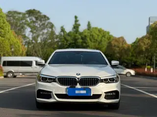 BMW 5 Series 2018 Restyling 530Li Leading Type M Sports suit exterior photo 2 BMW 5 Series 2018 Restyling 530Li Leading Type M Sports suit exterior photo 2