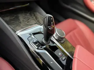 BMW 5 Series 2018 Restyling 530Li Leading Type M Sports suit interior photo 13 BMW 5 Series 2018 Restyling 530Li Leading Type M Sports suit interior photo 13