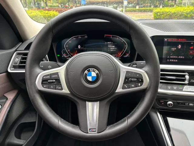 BMW 3 Series 2021 Segundo cambio 320Li M Conjunto deportivo interior foto 10 BMW 3 Series 2021 Segundo cambio 320Li M Conjunto deportivo interior foto 10
