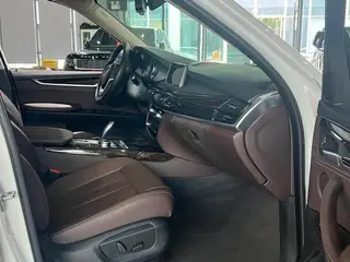 BMW X5 2018 xDrive35i Elegant style interior photo 12 BMW X5 2018 xDrive35i Elegant style interior photo 12