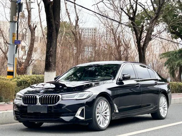 BMW 5 Series 2021 Restyling 530Li Premium Class Luxury Set exterior photo 1 BMW 5 Series 2021 Restyling 530Li Premium Class Luxury Set exterior photo 1