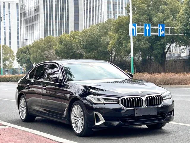BMW 5 Series 2021 Restyling 530Li Premium Class Luxury Set exterior photo 2 BMW 5 Series 2021 Restyling 530Li Premium Class Luxury Set exterior photo 2