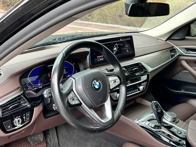 BMW 5 Series 2021 Restyling 530Li Premium Class Luxury Set exterior photo 6 BMW 5 Series 2021 Restyling 530Li Premium Class Luxury Set exterior photo 6