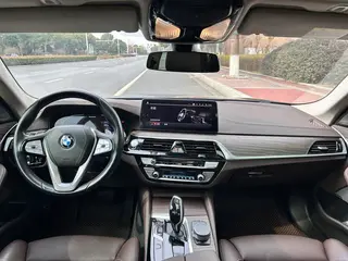 BMW 5 Series 2021 Restyling 530Li Premium Class Luxury Set exterior photo 9 BMW 5 Series 2021 Restyling 530Li Premium Class Luxury Set exterior photo 9