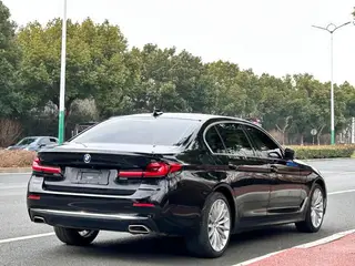 BMW 5 Series 2021 Restyling 530Li Premium Class Luxury Set interior photo 17 BMW 5 Series 2021 Restyling 530Li Premium Class Luxury Set interior photo 17