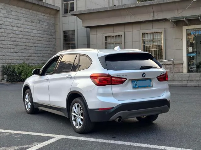 BMW X1 2016 sDrive18Li Fashionable exterior photo 5 BMW X1 2016 sDrive18Li Fashionable exterior photo 5