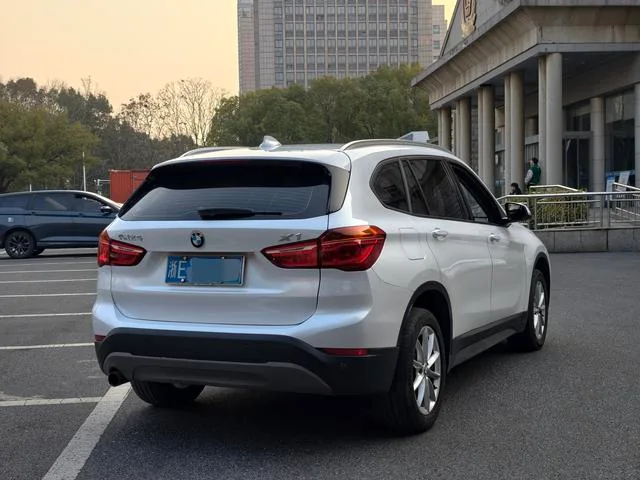 BMW X1 2016 sDrive18Li Fashionable exterior photo 7 BMW X1 2016 sDrive18Li Fashionable exterior photo 7