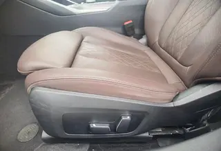 BMW 3 Series 2025 330Li M Sports Night Suit interior photo 17 BMW 3 Series 2025 330Li M Sports Night Suit interior photo 17