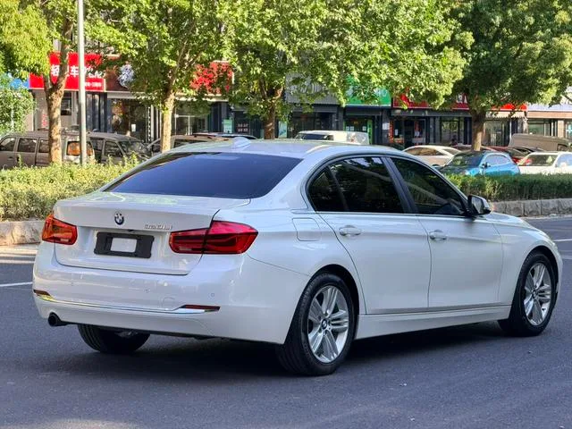 BMW 3 Series 2016 320Li Estilo de moda exterior foto 5 BMW 3 Series 2016 320Li Estilo de moda exterior foto 5